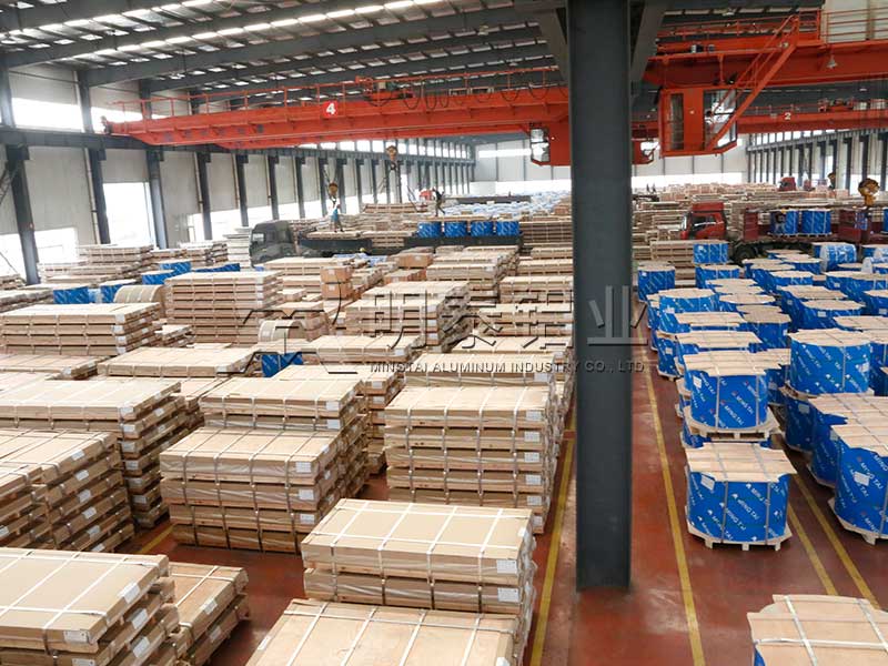 河南鋁合金花紋板廠家-小五條筋花紋鋁板價格多少錢一噸？